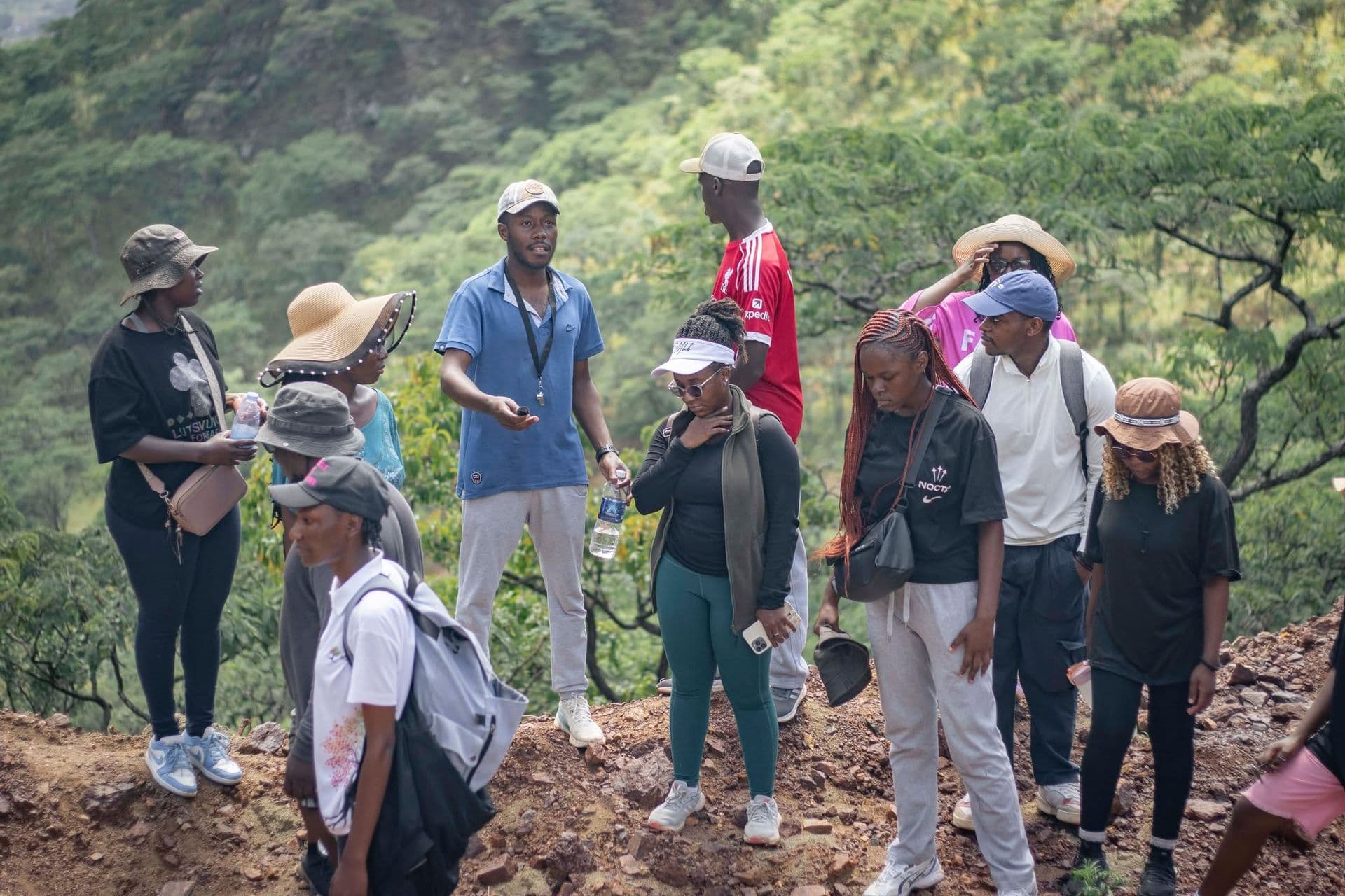 Bushwalk community on the trail